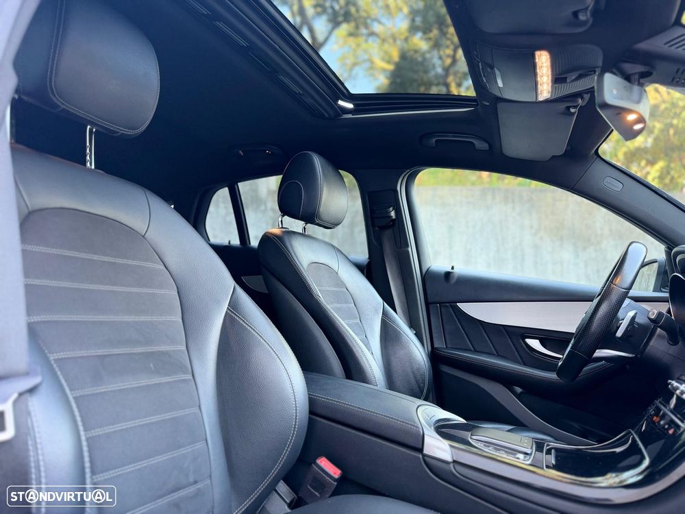 Mercedes-Benz GLC 300 e Coupé 4Matic - 32