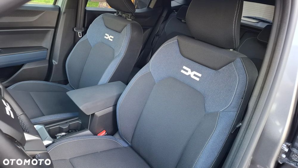 Dacia Duster 1.6 Full Hybrid 140 Journey MMT - 23