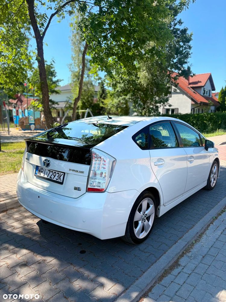 Toyota Prius - 3