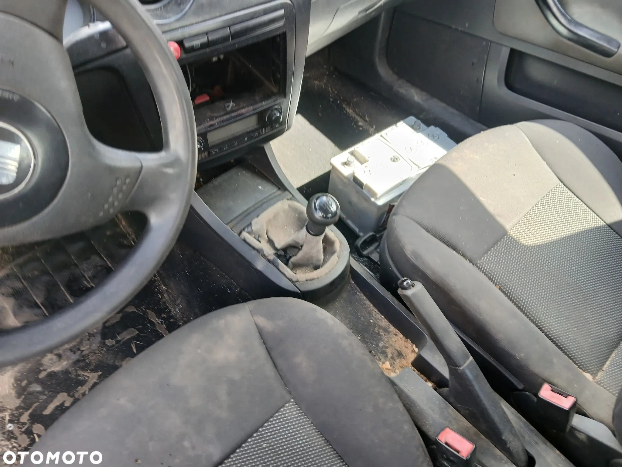 seat ibiza III fotel fotele kanapa deska kokpit podsufitka boczek boczki klamka podłokietnik licznik - 4