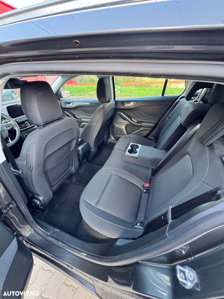 Ford Focus - 14