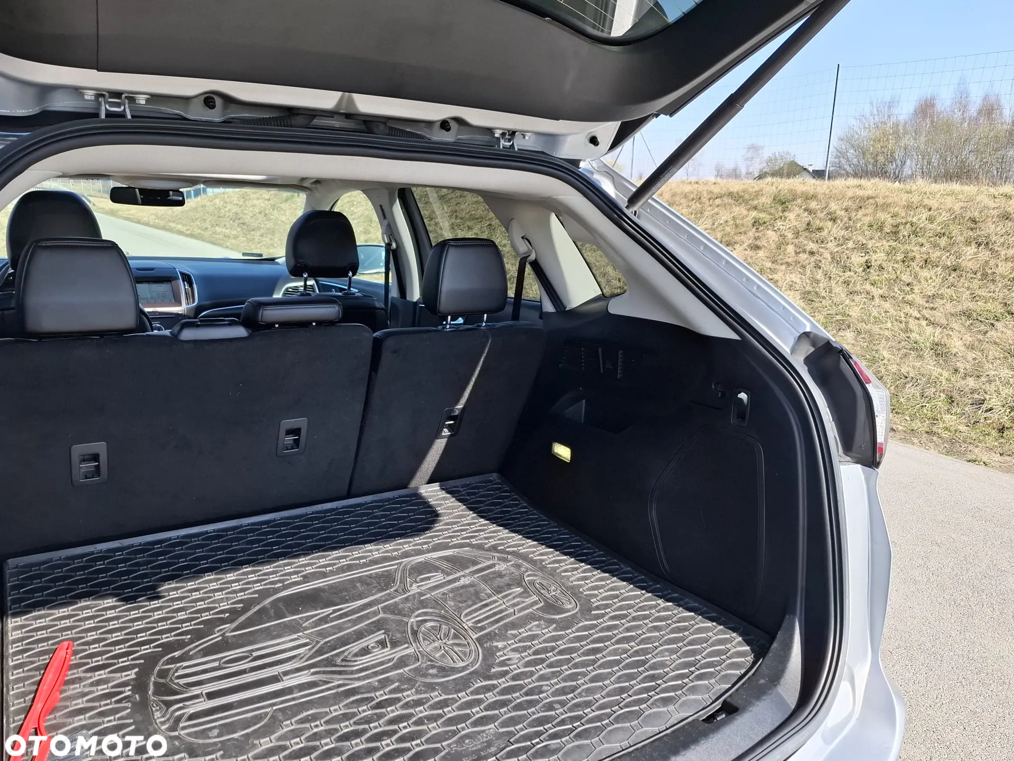Ford Edge - 11