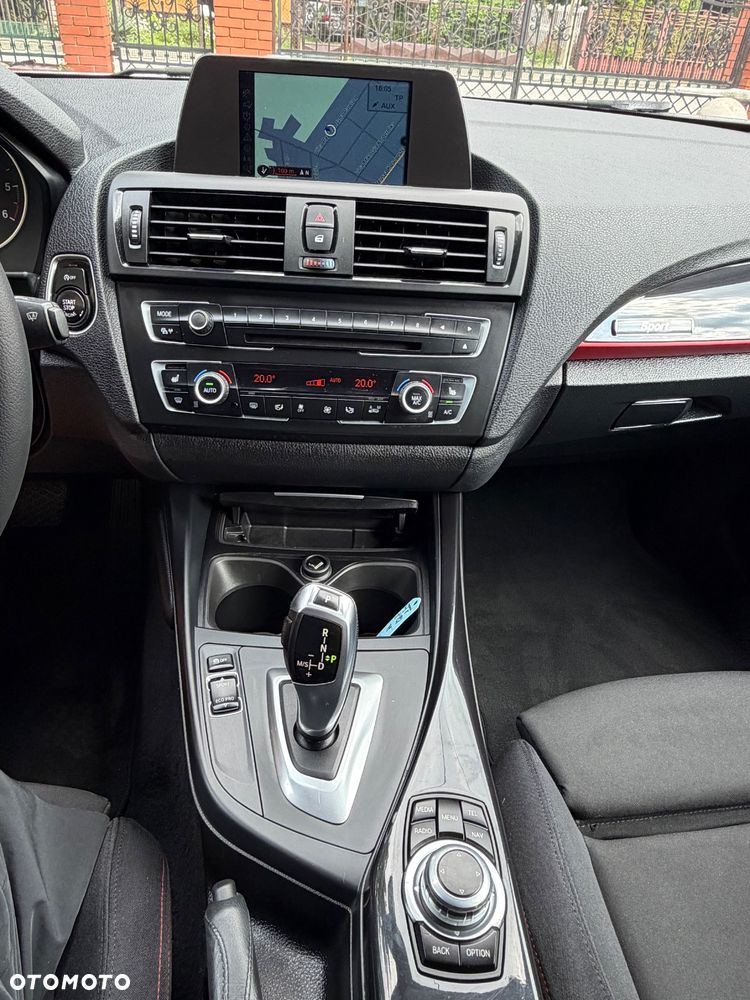 BMW Seria 1 120d Sport Line - 33