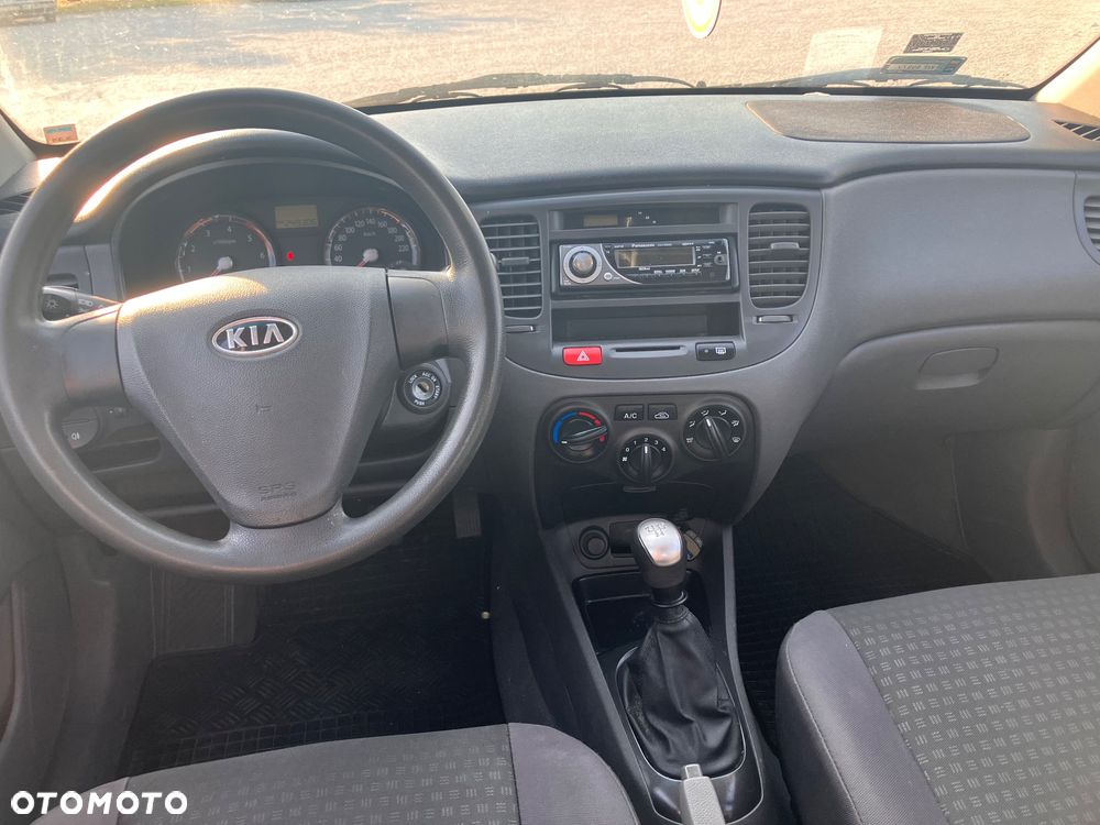 Kia Rio 1.5 CRDi Comfort - 8