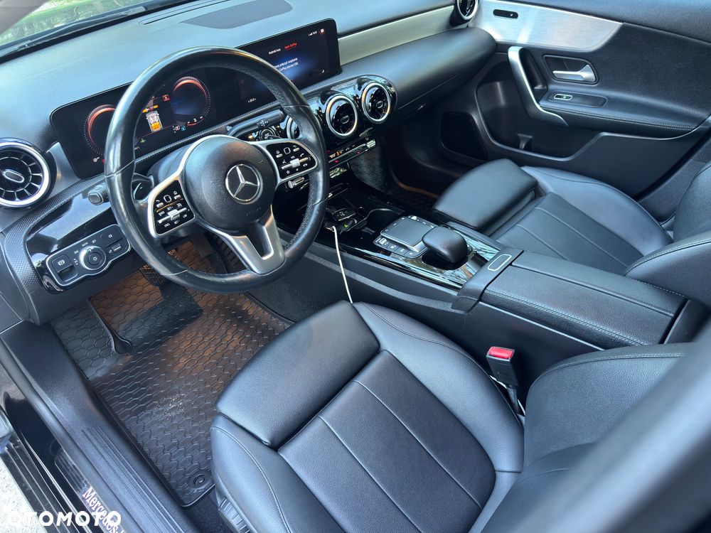 Mercedes-Benz Klasa A 200 d Progressive 8G-DCT - 10