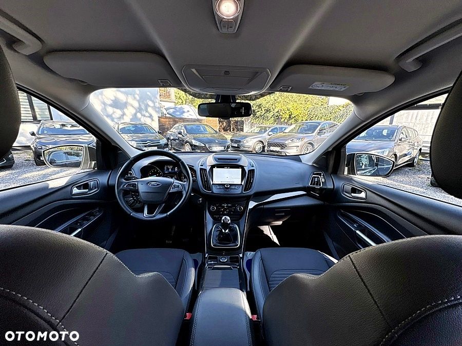 Ford Kuga 1.5 EcoBoost 2x4 Titanium - 26