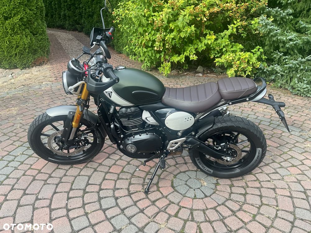Triumph Scrambler - 1