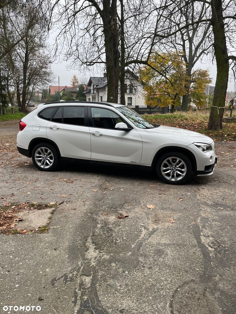 BMW X1 xDrive18d xLine - 4