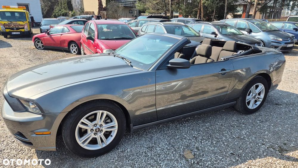 Ford Mustang 3.7 V6 Premium - 17