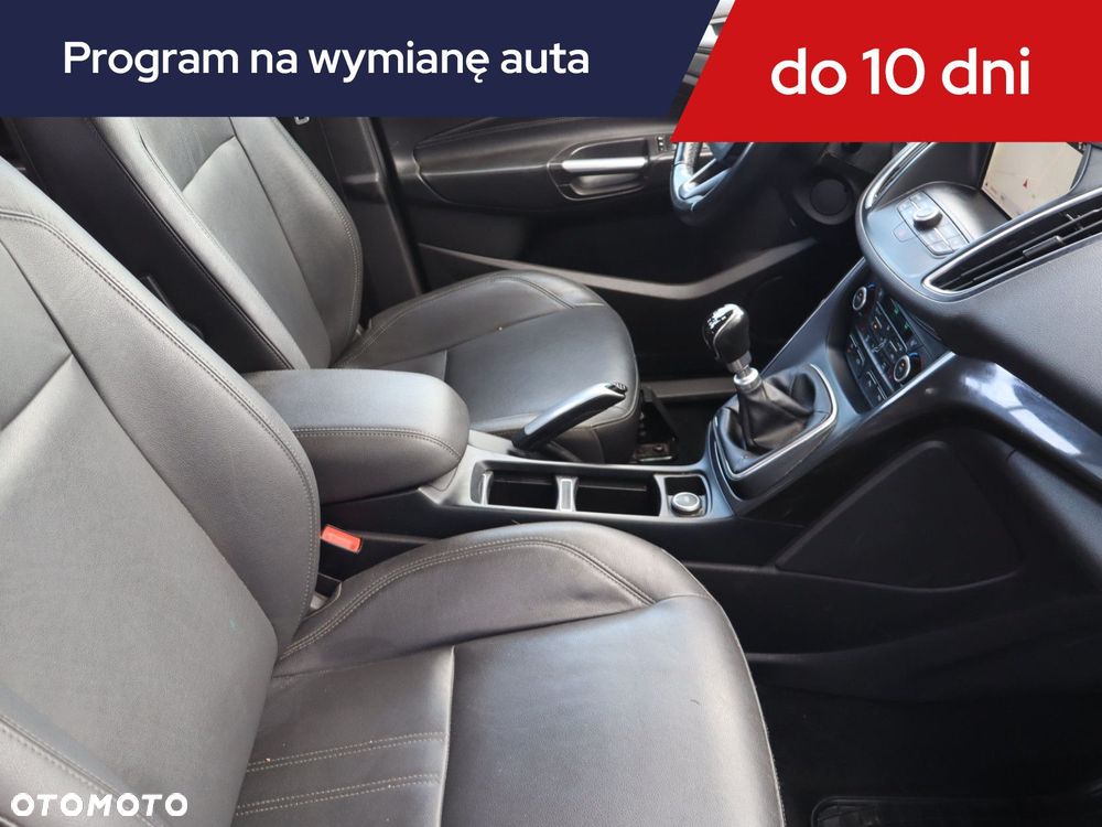 Ford Grand C-MAX - 11