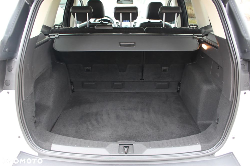 Ford Kuga 2.0 TDCi 4x4 Titanium - 23