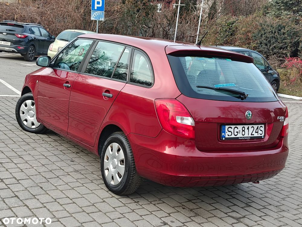 Skoda Fabia 1.4 16V Style - 35