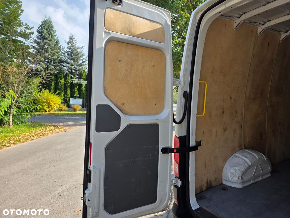 Volkswagen CRAFTER - 22