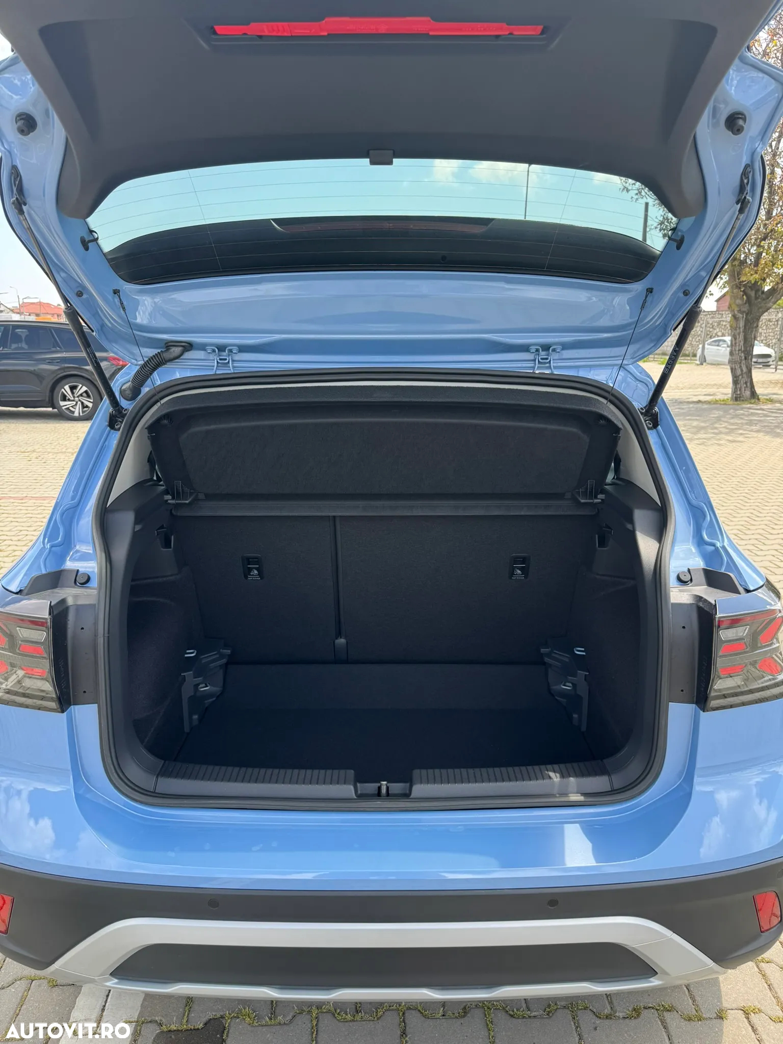 Volkswagen T-Cross 1.0 TSI DSG Advanced - 23