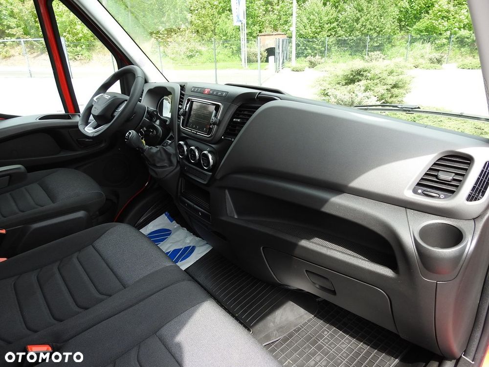 Iveco DAILY 35S18 NOWY KONTENER 10 PALET TEMPOMAT NAWIGACJA KLIMATYZACJA LEDY GWARANCJA  180KM - 41