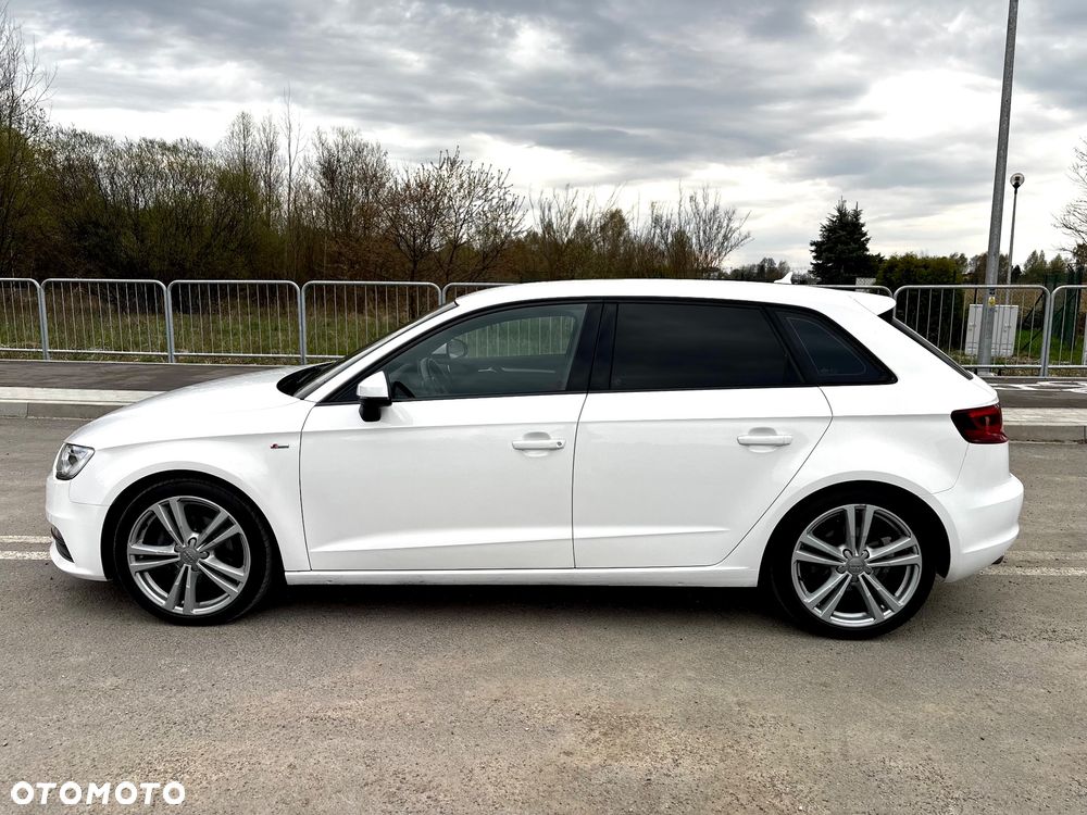 Audi A3 Sportback 2.0 TDI quattro S line Sportpaket - 4