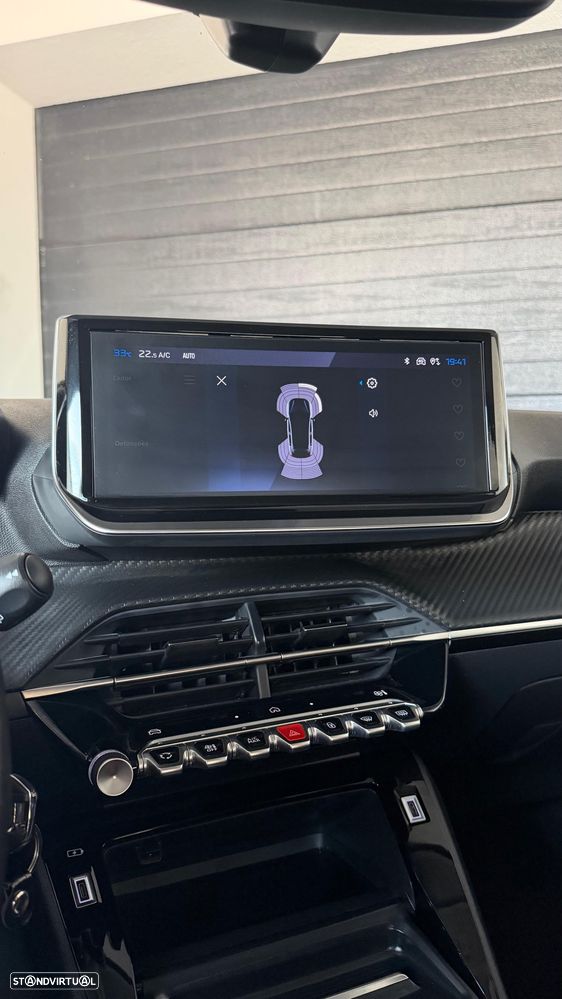 Peugeot 208 1.2 Hybrid Allure e-DCS6 - 19