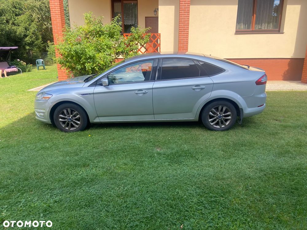 Ford Mondeo 1.6 T Ghia - 8