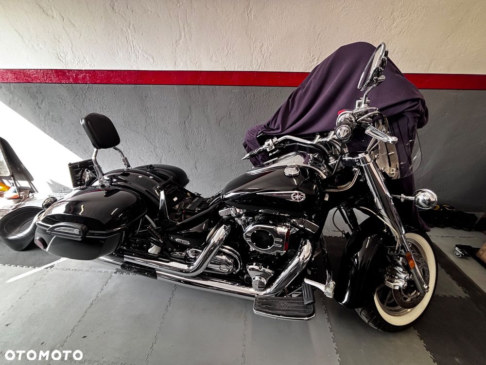 Yamaha Road Star - 12