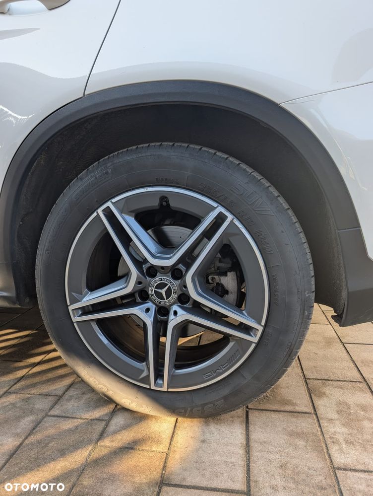 Mercedes-Benz GLC 200 d 4Matic 9G-TRONIC AMG Line Plus - 12