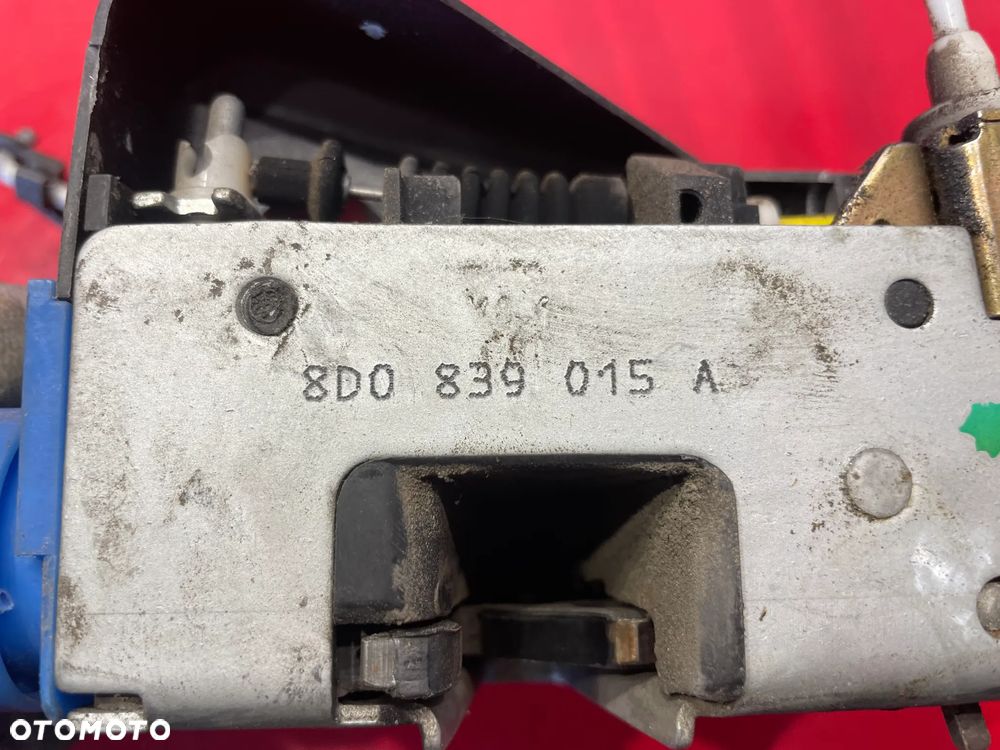 AUDI A4 B5 ZAMEK DRZWI TYŁ LEWY 8D0839015A - 2
