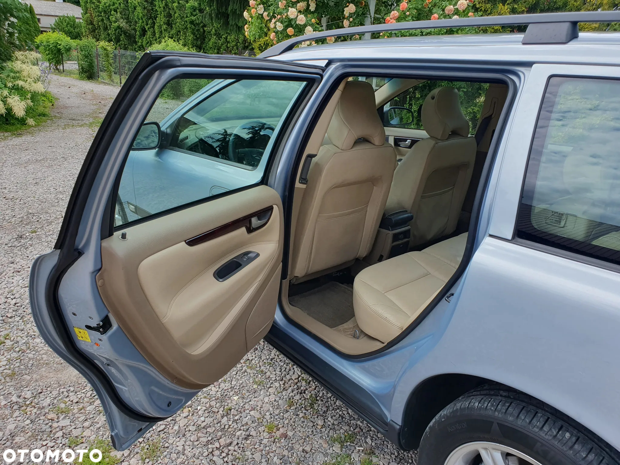 Volvo V70 D5 AWD Automatik - 9