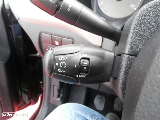 Citroën Berlingo Multispace HDi FAP XTR - 16