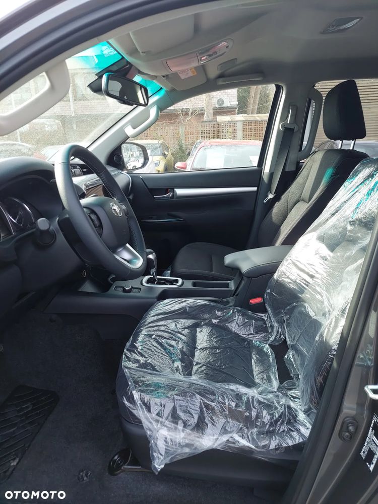 Toyota Hilux 2.8 D-4D mHEV Double Cab Executive 4x4 - 12