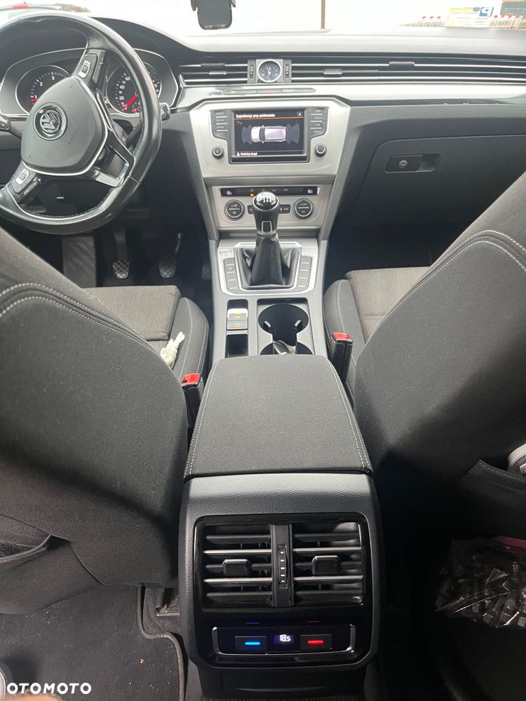 Volkswagen Passat 2.0 TDI BMT Comfortline - 2