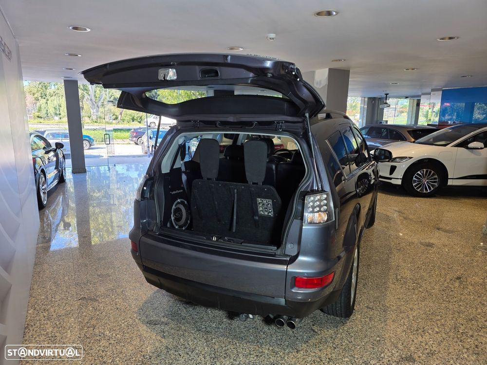Mitsubishi Outlander 2.2 DI-D Instyle Navi - 34