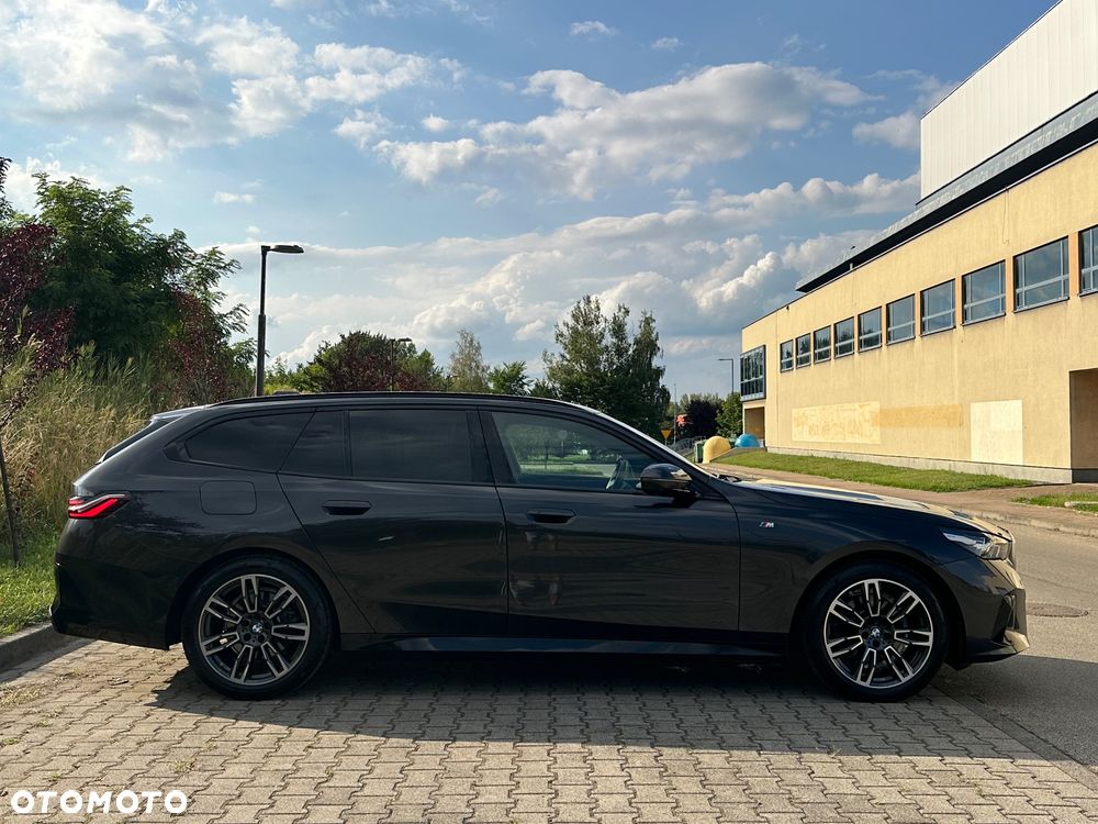 BMW Seria 5 520d xDrive mHEV - 15