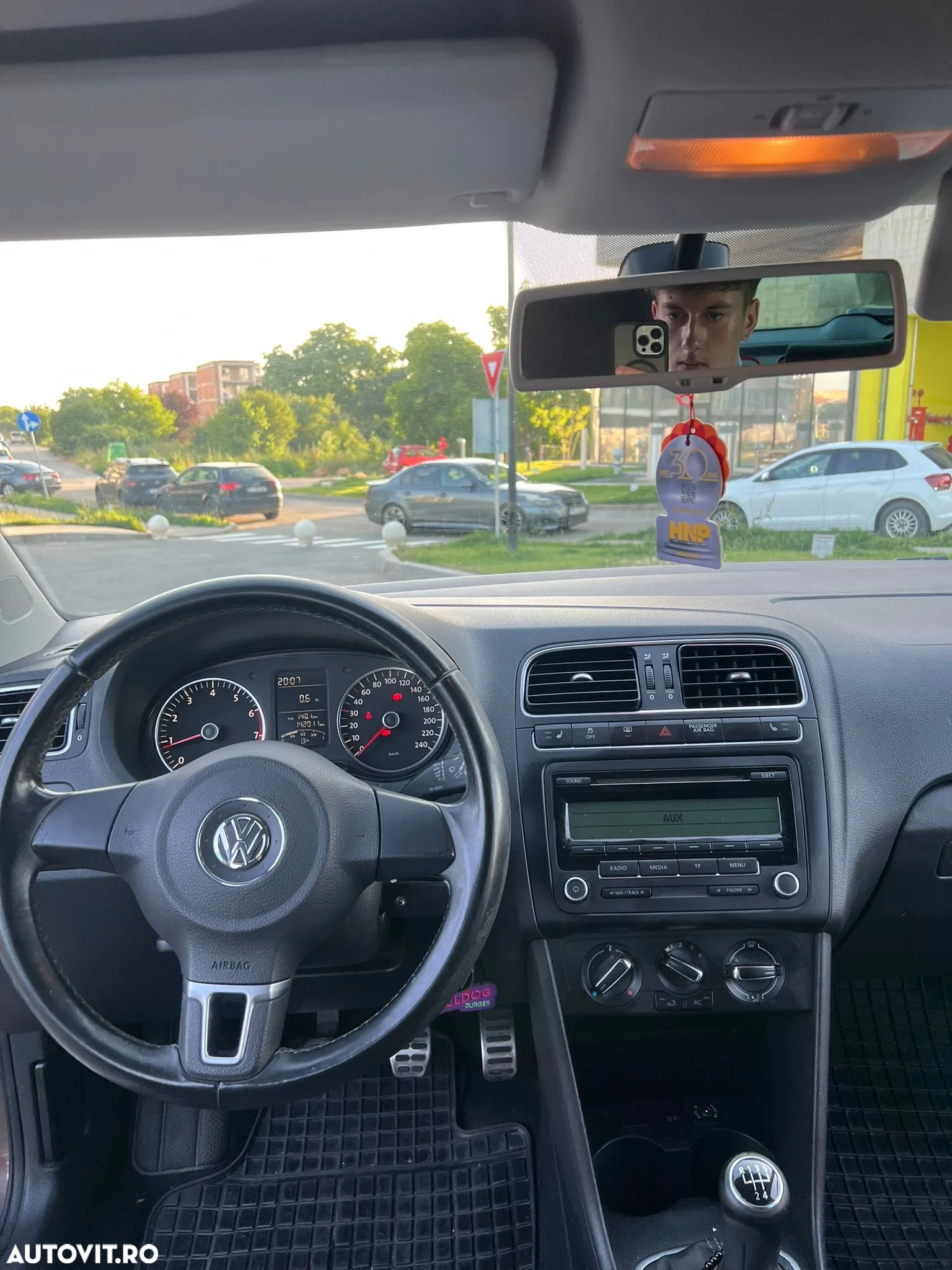Volkswagen Polo - 12