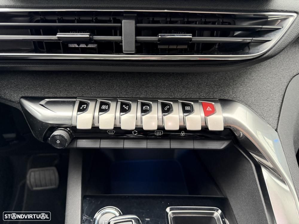 Peugeot 3008 1.2 PureTech Allure Pack EAT8 - 27