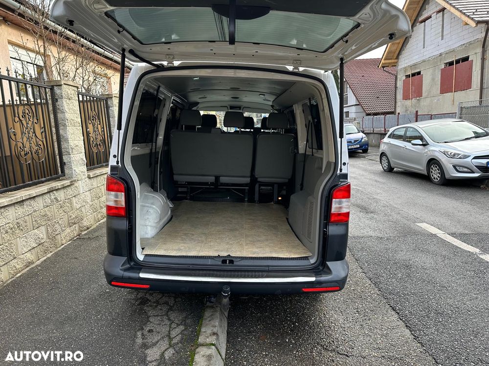 Volkswagen Caravelle - 5