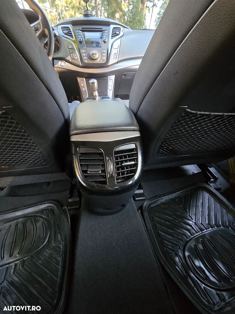 Hyundai i40 1.7 CRDI DPF Sedan Highway+ - 14