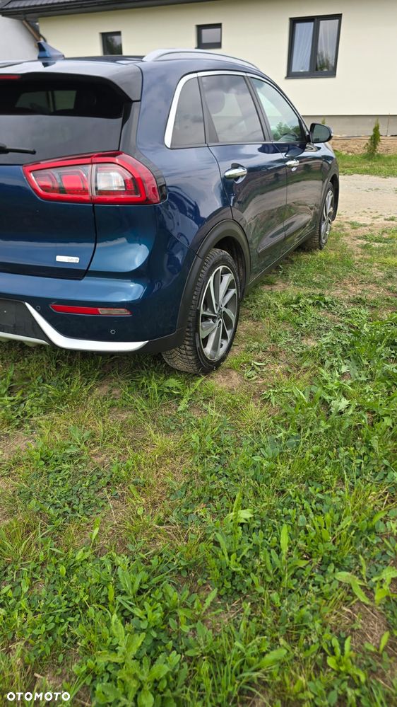 Kia Niro 1.6 GDI HEV 2WD OPF Edition 7 - 11