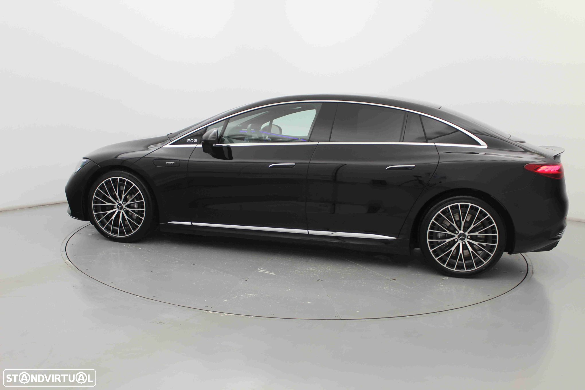 Mercedes-Benz EQE 43 AMG 4Matic - 17