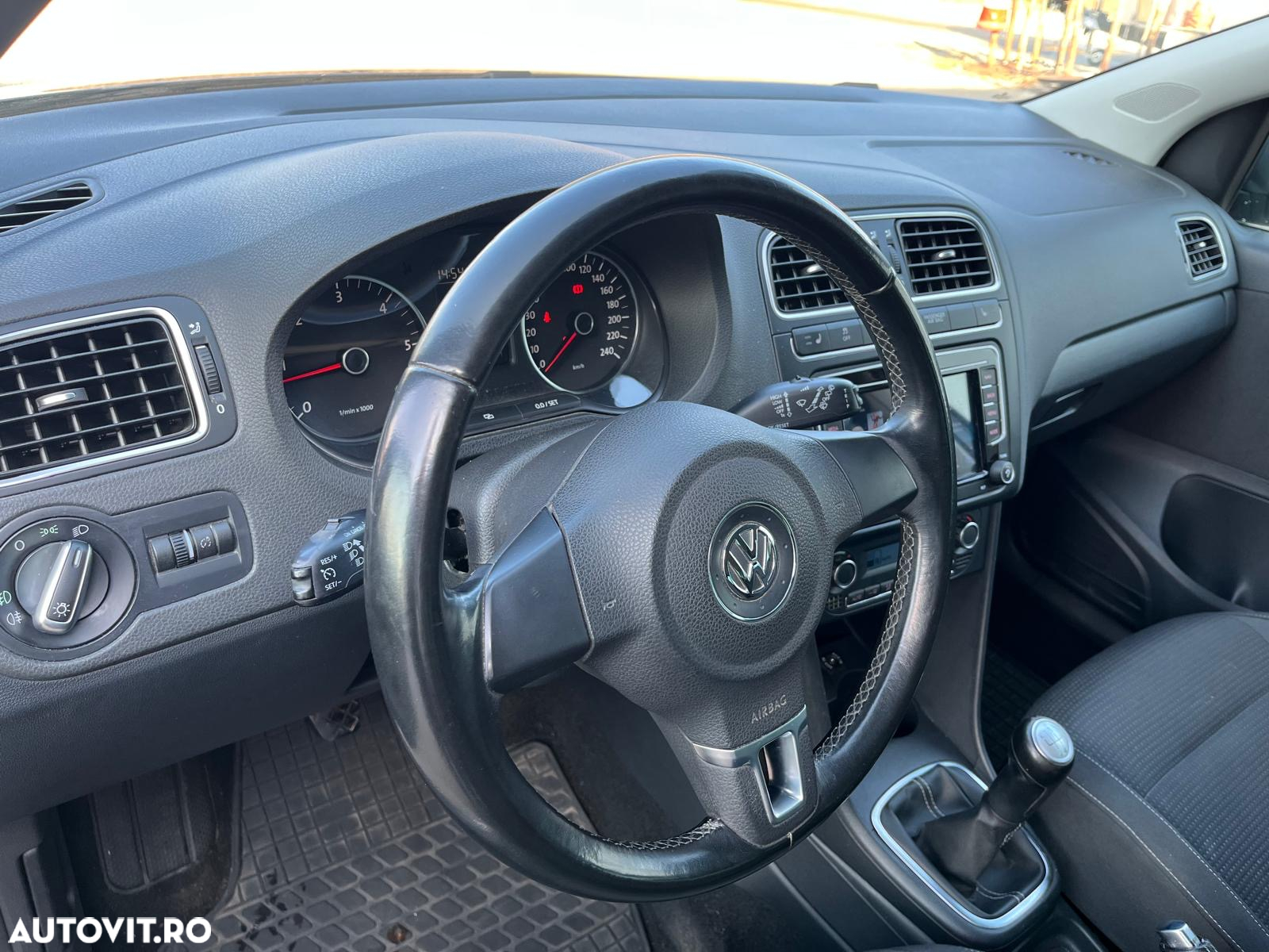 Volkswagen Polo 1.6 TDI Blue Motion Team - 8