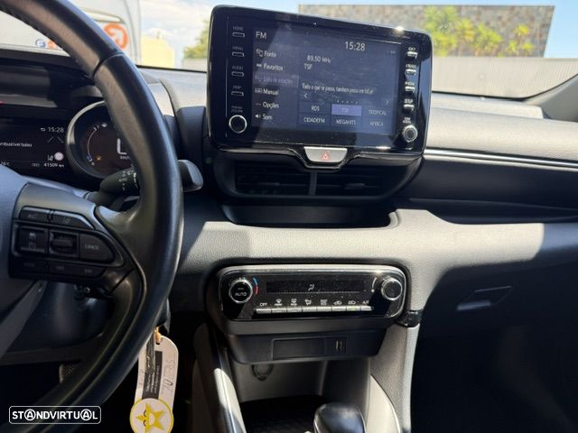 Toyota Yaris 1.5 HDF Exclusive - 12