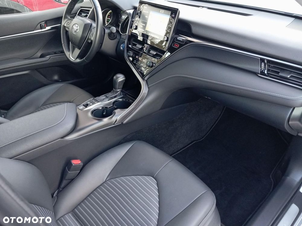 Toyota Camry 2.5 Hybrid Prestige CVT - 12