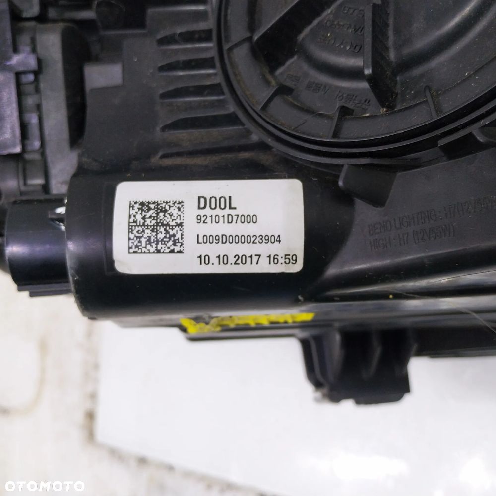 HYUNDAI TUCSON III 3 2015-2018 LAMPA LEWA PRZÓD SOCZEWKA 92101D7000 - 7