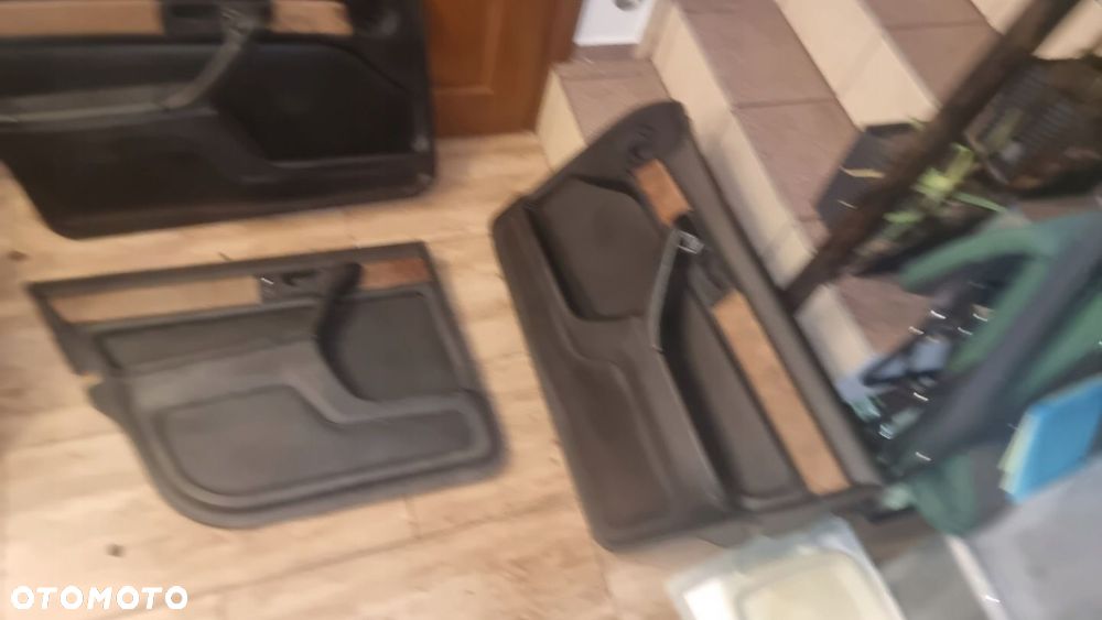 BOCZEK BOCZKI SKÓRA BMW E32 - 3