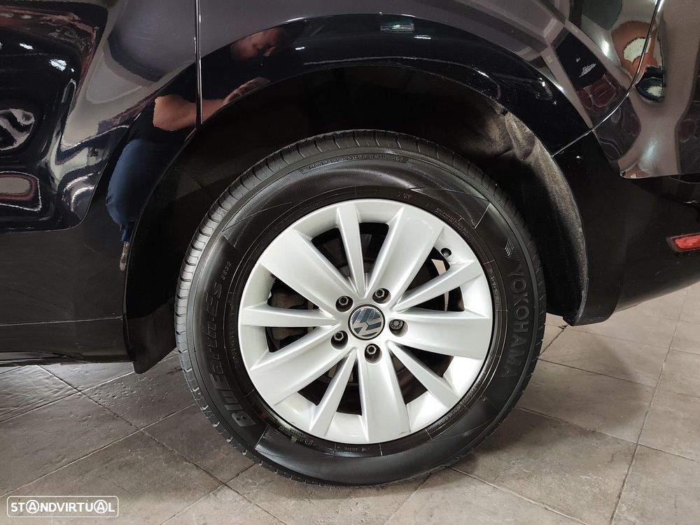VW Sharan 2.0 TDI Blue Confortline DSG - 9