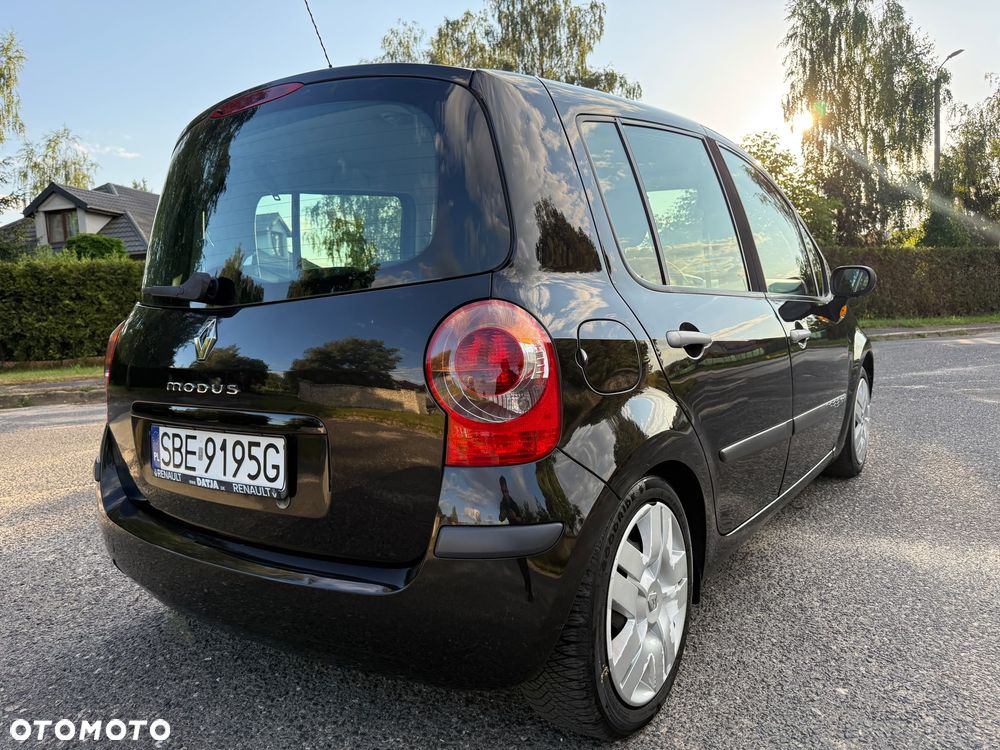 Renault Modus 1.6 16V Dynamique - 10