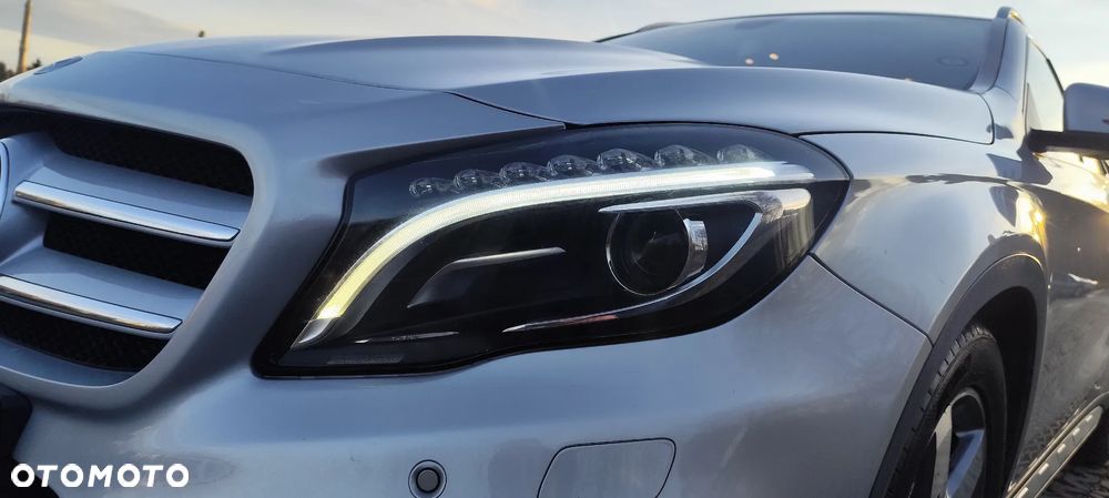 Mercedes-Benz GLA 200 7G-DCT AMG Line - 1