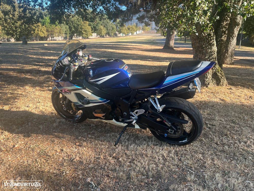Suzuki GSX-R - 4