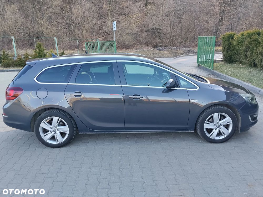 Opel Astra 1.6 CDTI Cosmo - 4