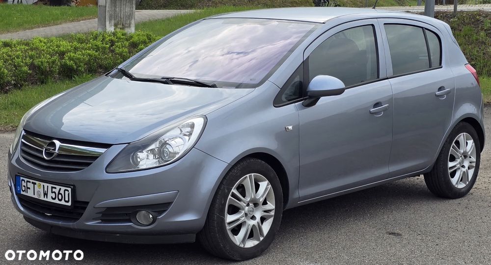 Opel Corsa 1.4 16V Edition - 4