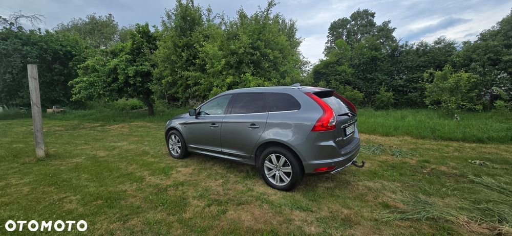 Volvo XC 60 D4 R-Design - 24