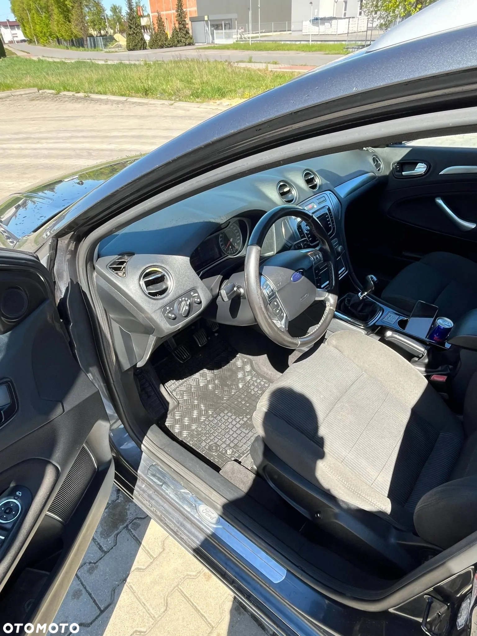 Ford Mondeo 2.0 TDCi Ghia X - 13